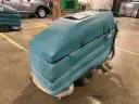 🔧 Tennant 5700 – Reliable 28” Scrubber, Only 260Hours! 