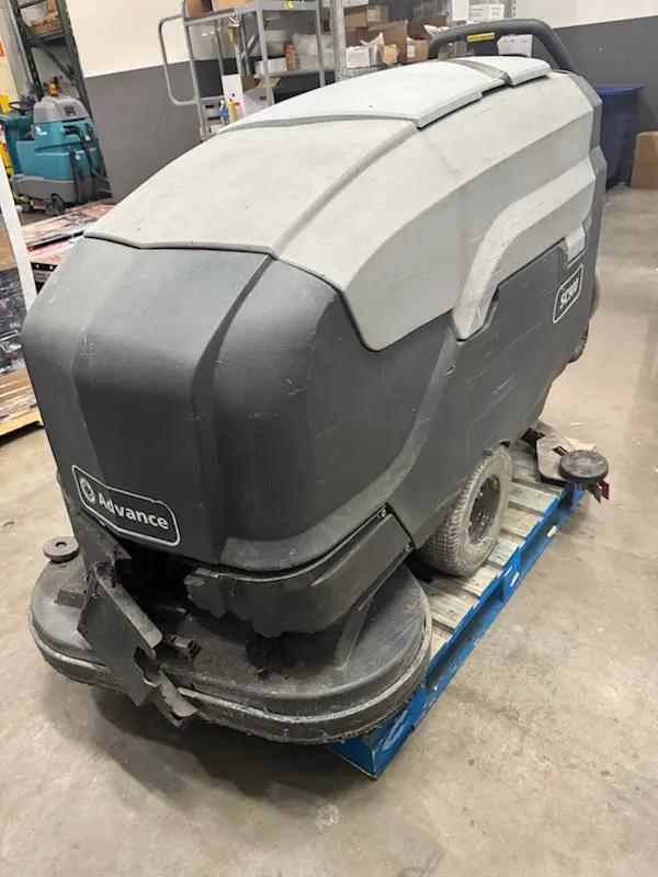 🔥 2016 Advance SC900 – Powerful 34" Scrubber at a Great Price!